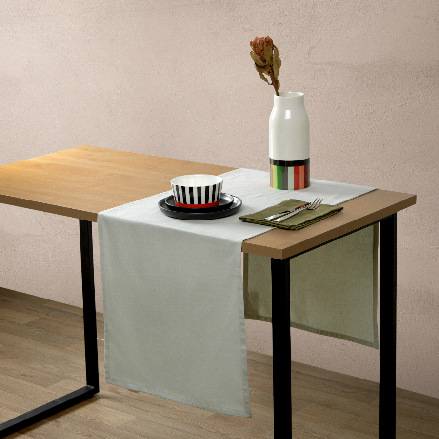 Изображение товара Набор из двух салфеток сервировочных из хлопка оливкового цвета из коллекции Essential, 45х45 см