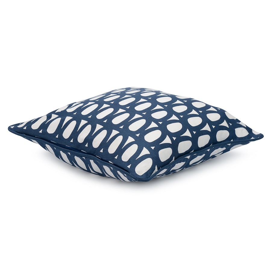Изображение товара Чехол на подушку с принтом Twirl темно-синего цвета из коллекции Cuts&Pieces, 45х45 см