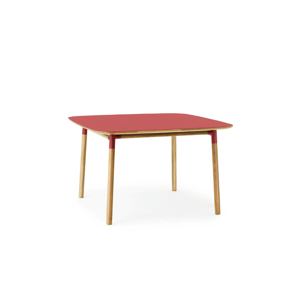 Изображение товара Стол обеденный Normann Copenhagen Form с ножками из дуба, 74,4х200х95 см, красный