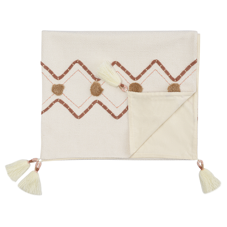 Изображение товара Дорожка на стол с вышивкой Geometry из коллекции Ethnic, 45х150 см