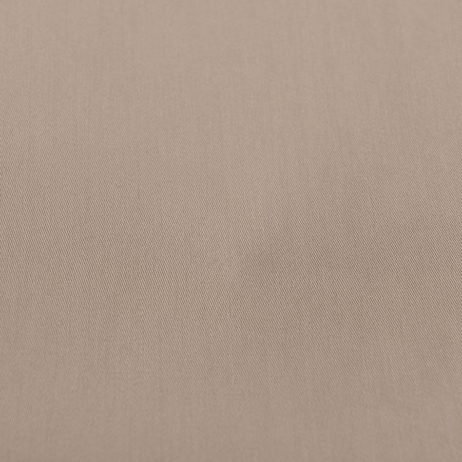 Изображение товара Простыня из сатина светло-коричневого цвета из коллекции Essential, 180х270 см