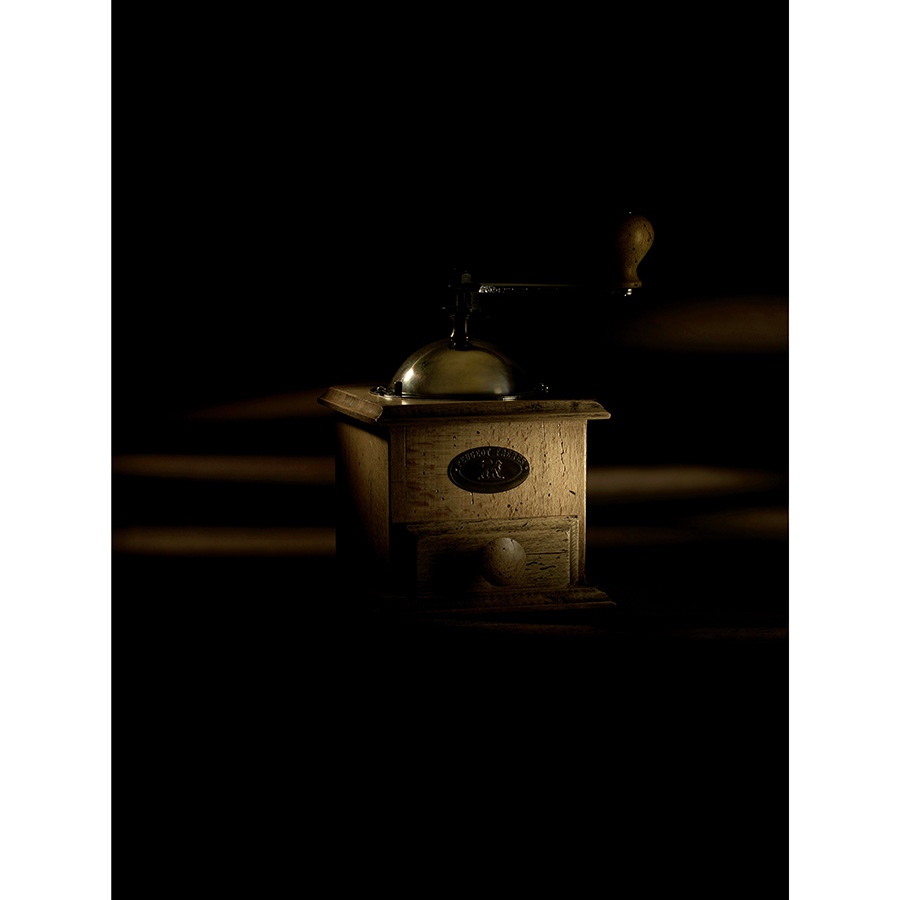 Изображение товара Мельница для кофе Peugeot, Antique, 21 см, состаренное дерево