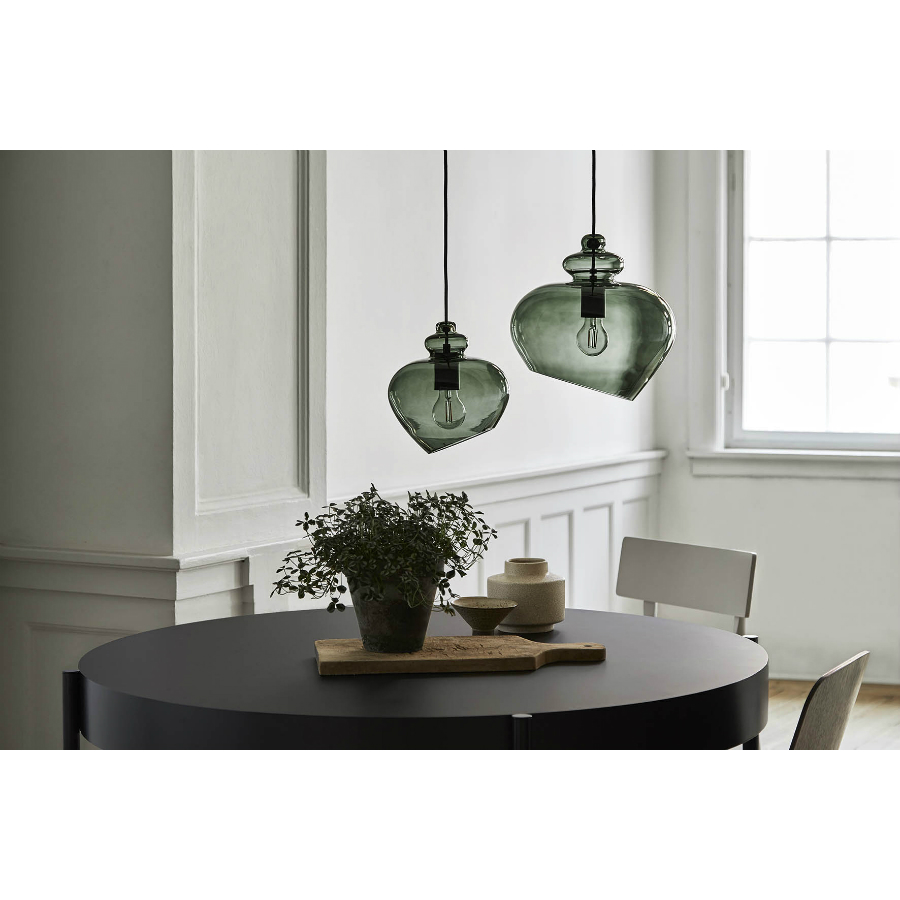 Изображение товара Лампа подвесная Grace, 25хØ21 см, зеленое дымчатое стекло, черный цоколь
