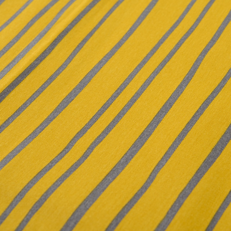 Изображение товара Скатерть из хлопка горчичного цвета с принтом Полоски из коллекции Prairie, 170х250 см