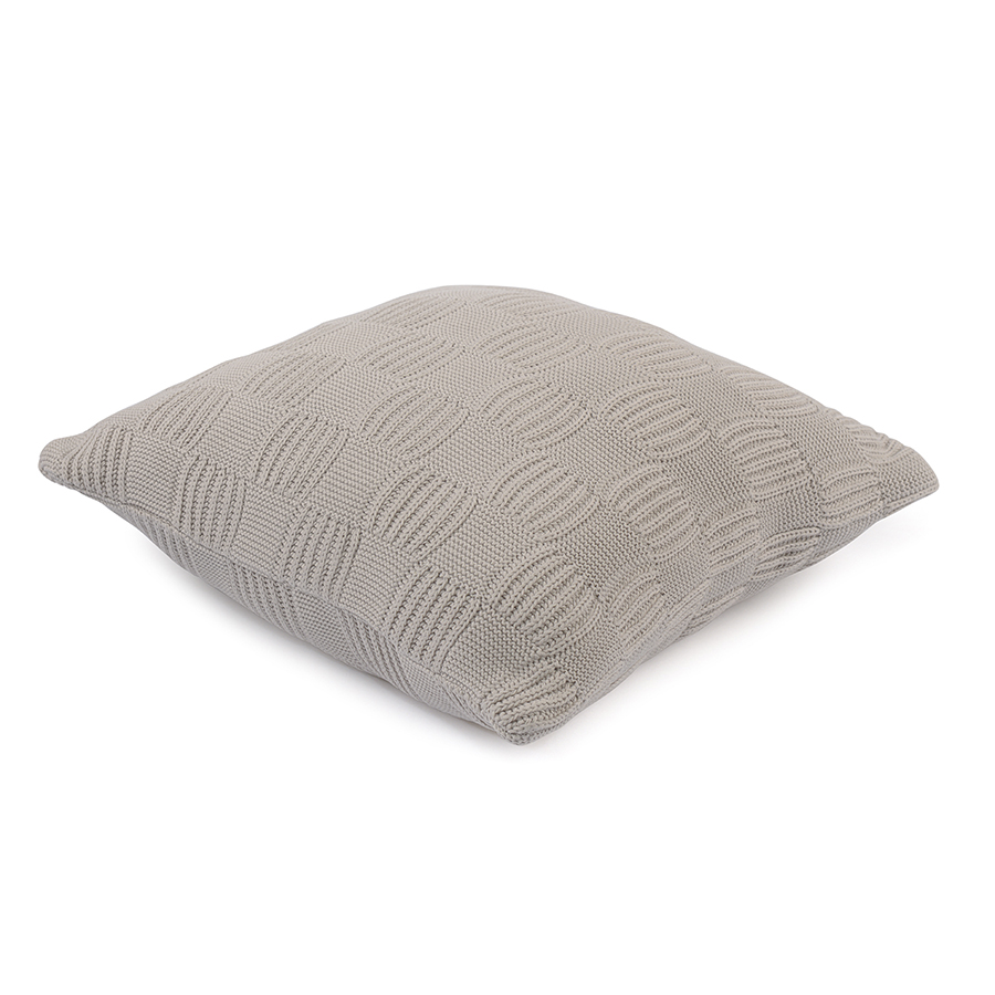 Изображение товара Подушка из хлопка рельефной вязки светло-серого цвета из коллекции Essential, 45х45 см