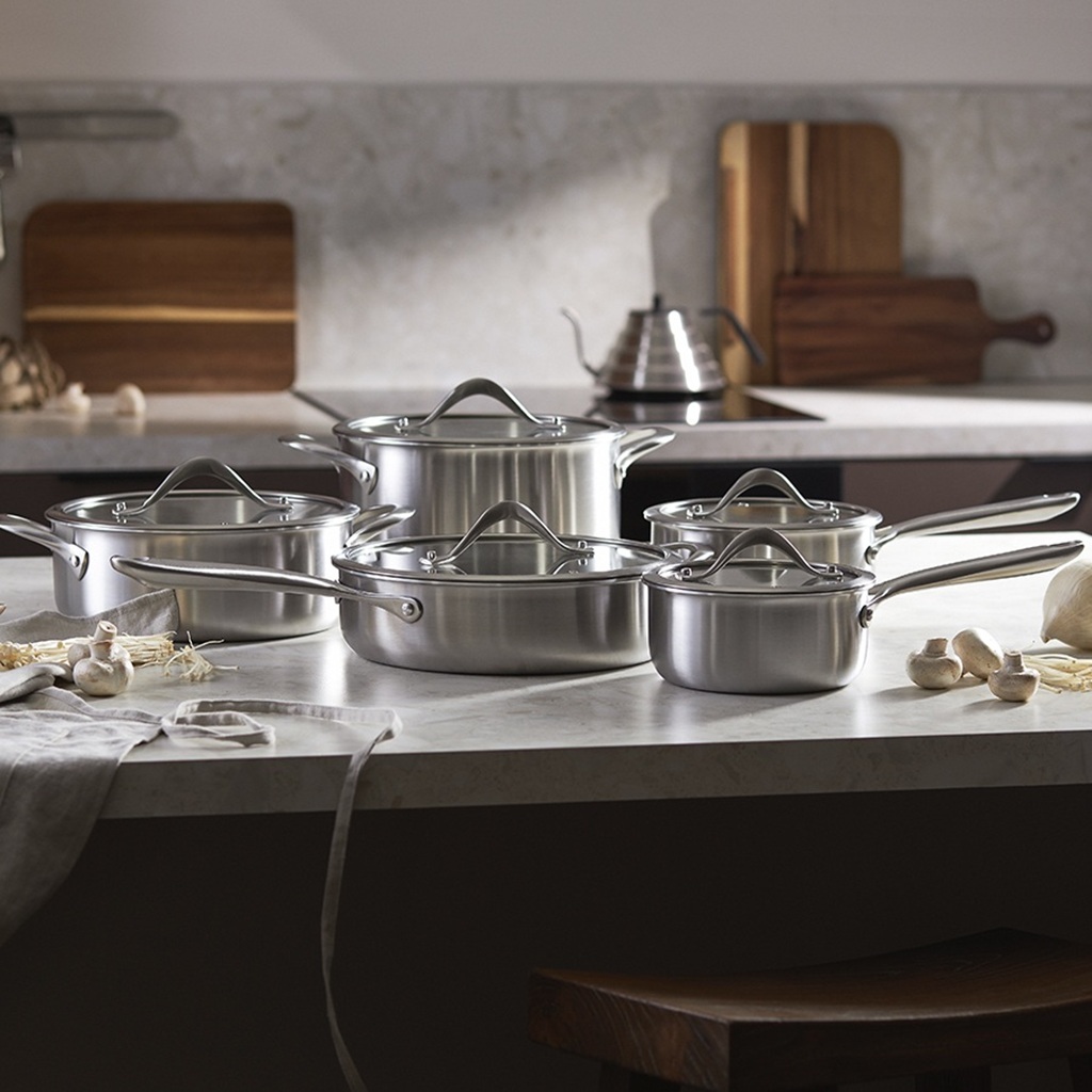 Изображение 1 к статье Как ухаживать за посудой из нержавейки?