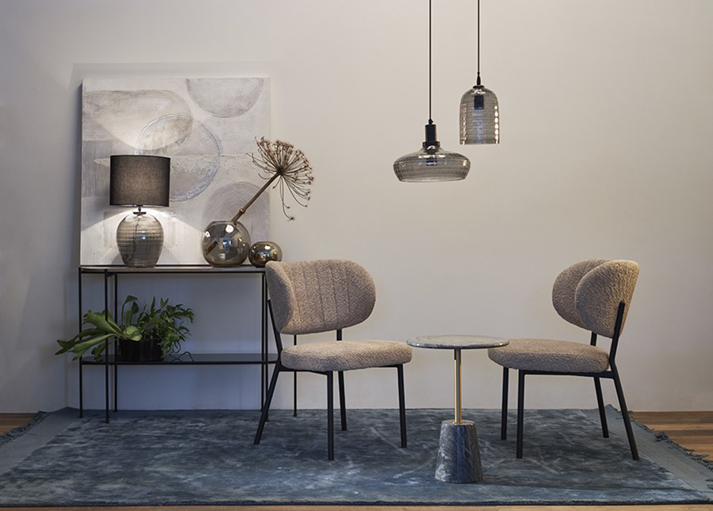 Изображение 1 к статье Правила размещения подвесных светильников