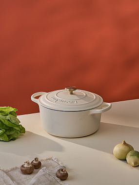 картинка Кастрюля с крышкой из коллекции "Шеффилд", Ø26 см, молочная от магазина Одежда+