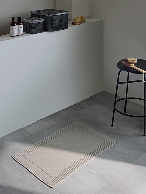 Коврик для ванной с фактурным бортиком бежево-серого цвета из коллекции Essential, 50х80 см, анонс элемента