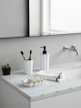 картинка Стакан для зубных щеток Camellia, белый от магазина Одежда+