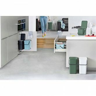 Изображение товара Бак для мусора Brabantia, Sort&Go, 12 л, темно-зеленый