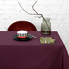 Изображение товара Скатерть на стол бордового цвета из коллекции Wild, 170х170 см
