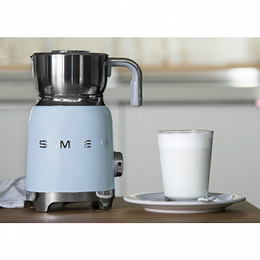 картинка Вспениватель молока Smeg, зеленый от магазина Одежда+