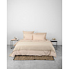 Изображение товара Комплект постельного белья полутораспальный бежевого цвета из органического стираного хлопка из коллекции Essential