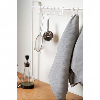 Изображение товара Набор из двух вафельных полотенец изо льна серого цвета из коллекции Essential, 50х70 см