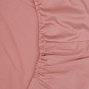 Изображение товара Простыня на резинке из сатина темно-розового цвета из коллекции Essential, 180х200х30 см