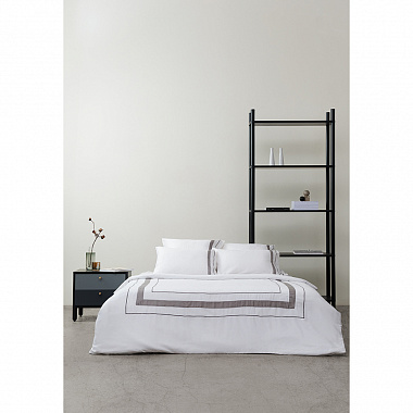 картинка Тумба прикроватная Saga, Hordur, 55х40х50 см, черная от магазина Одежда+