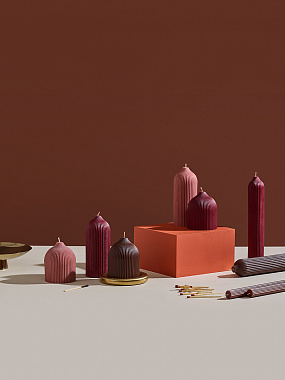 картинка Свеча декоративная бордового цвета из коллекции Edge, 16,5см от магазина Одежда+