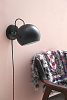 Изображение товара Лампа настенная Ball с подвесом, Ø18 см, черная матовая, черный шнур
