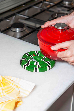 картинка Подставка под горячее Snake, зеленая от магазина Одежда+