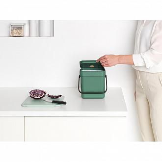 Изображение товара Бак для мусора Brabantia, Sort&Go, 3 л, темно-зеленый