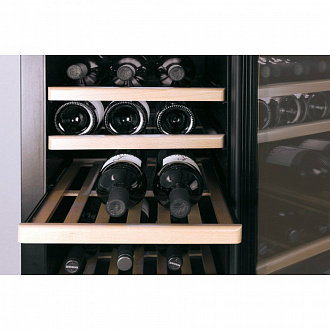 Изображение товара Холодильник винный WineComfort 126, серебристый