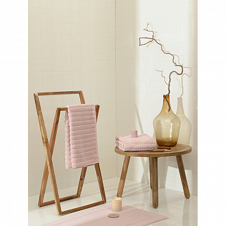 Изображение товара Коврик для ванной цвета пыльной розы из коллекции Essential, 50х80 см